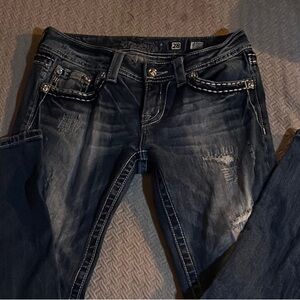 Miss Me Blue Ankle Cropped Jeans with Distressed Vintage Look